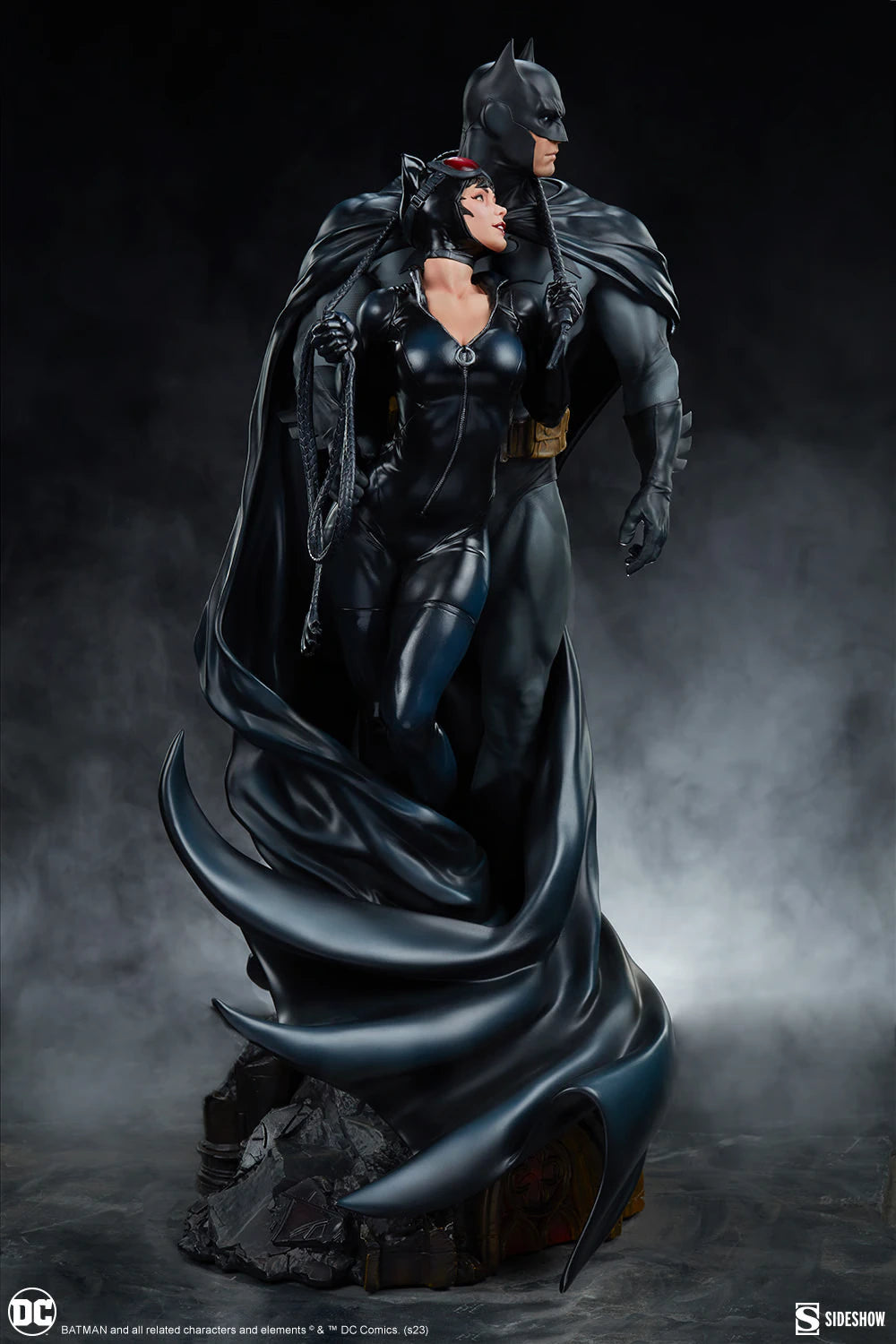 Batman and Catwoman – DC Comics Premium Polystone Statue Diorama by Sideshow - Prime 151 Collectibles