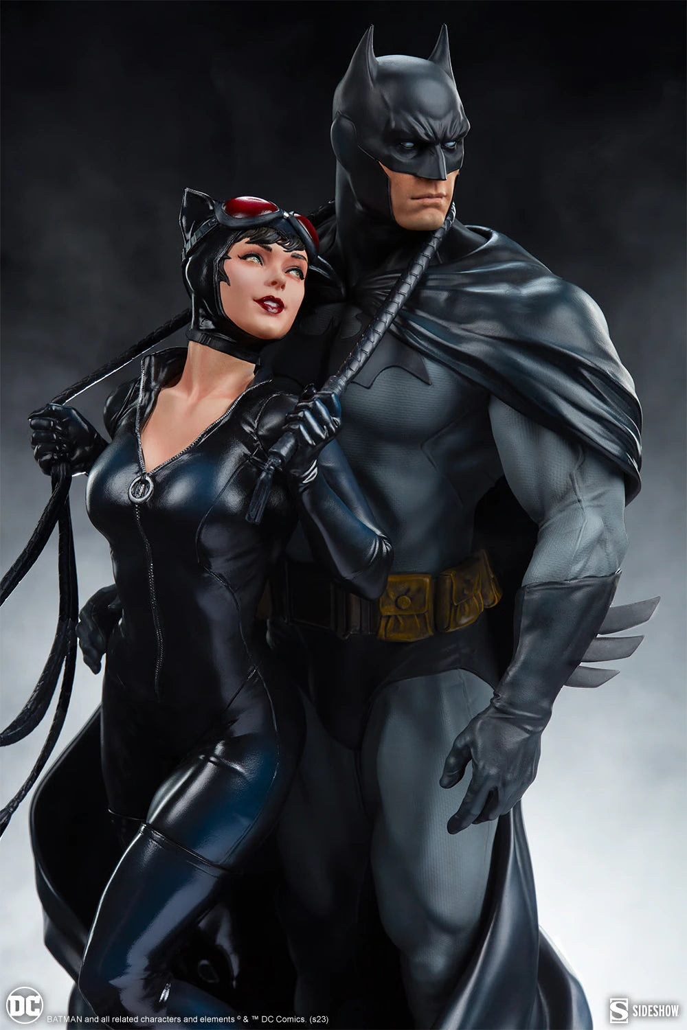 Batman and Catwoman – DC Comics Premium Polystone Statue Diorama by Sideshow - Prime 151 Collectibles