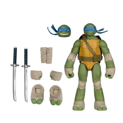 McFarlane TMNT Page Punchers Leonardo 5-Inch Figure with Comic